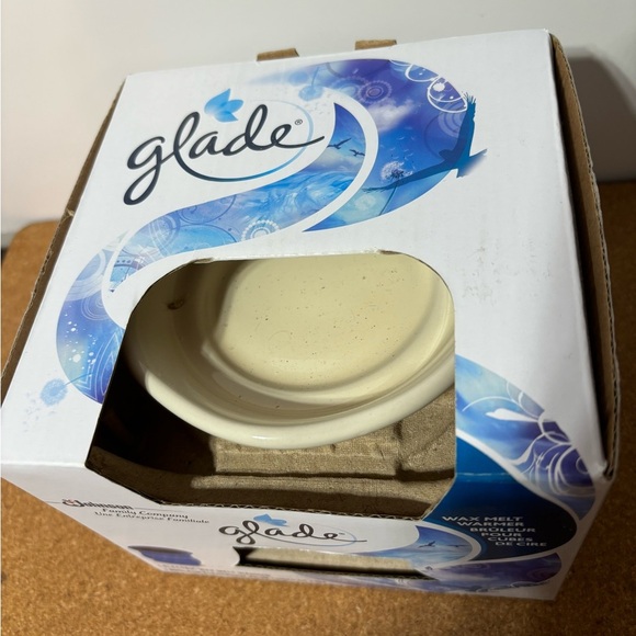 Glade Wax Melts Electric Warmer- Cream / Beige Color Floral Design- New in Box - Picture 3 of 5